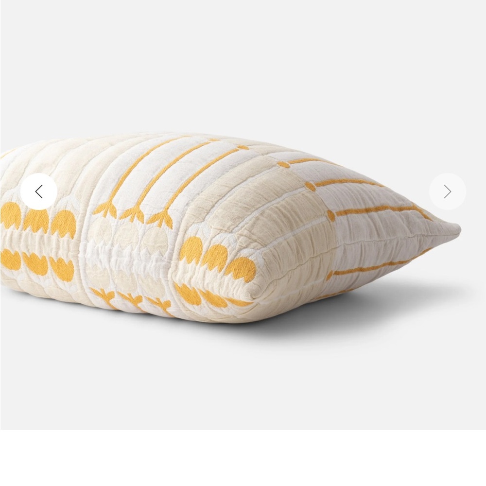 Schoolhouse Tulbend Quilted King Pillow Sham - NWT